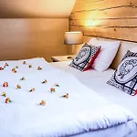 Vendégház Karczma Czarna Gora - Czarna Gora 3*